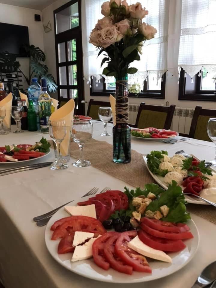 Family Hotel Bile Beli Osŭm 외부 사진